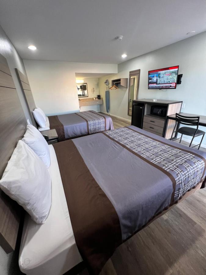 Continental Inn And Suites Nacogdoches Tx Sfa University Downtown Zewnętrze zdjęcie