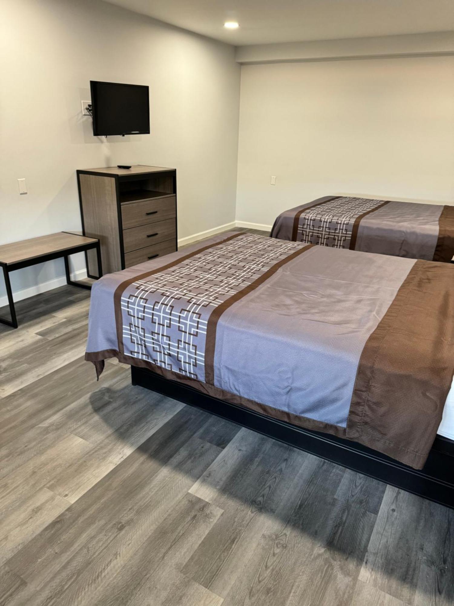 Continental Inn And Suites Nacogdoches Tx Sfa University Downtown Zewnętrze zdjęcie